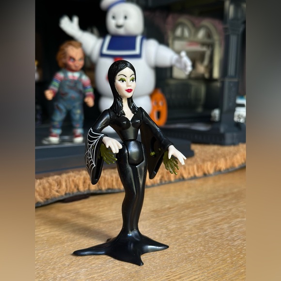 The Addams Family Morticia Action Figure Playmates 1992 - Picture 1 of 9